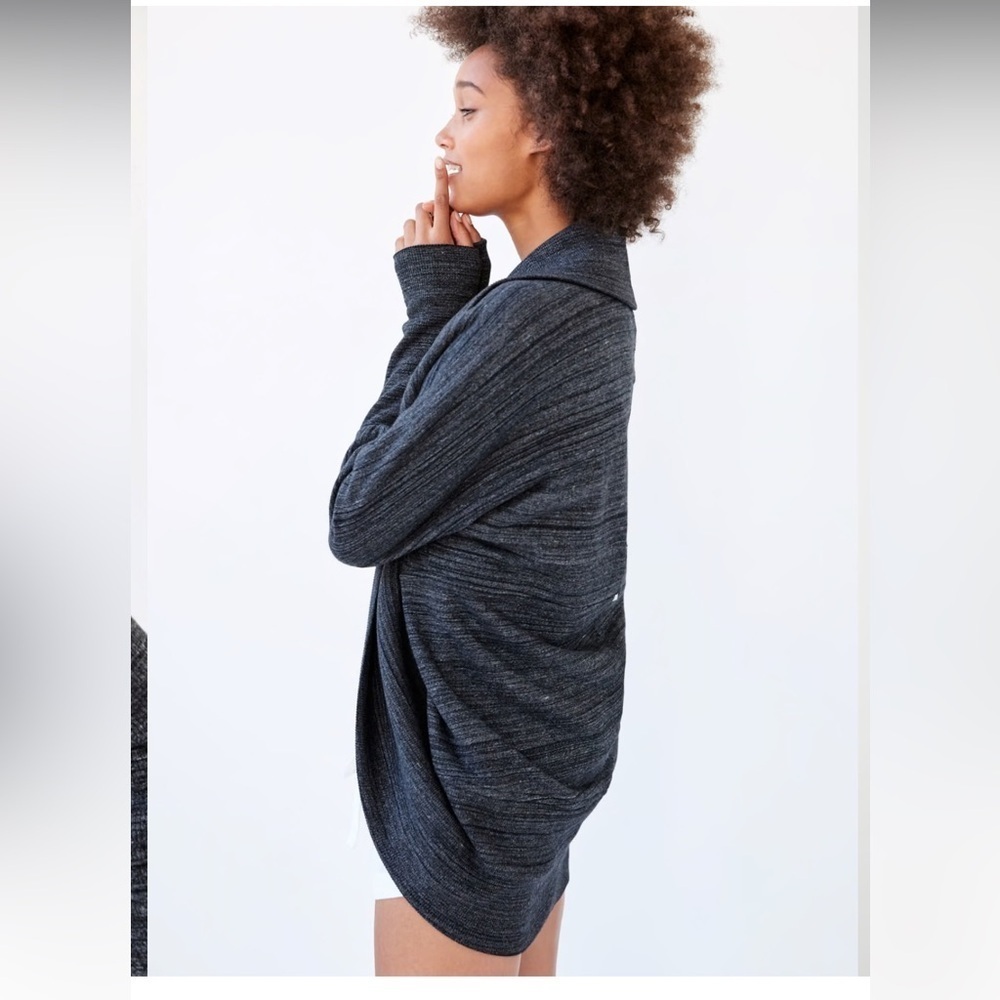 WILFRED -Diderot Sweater